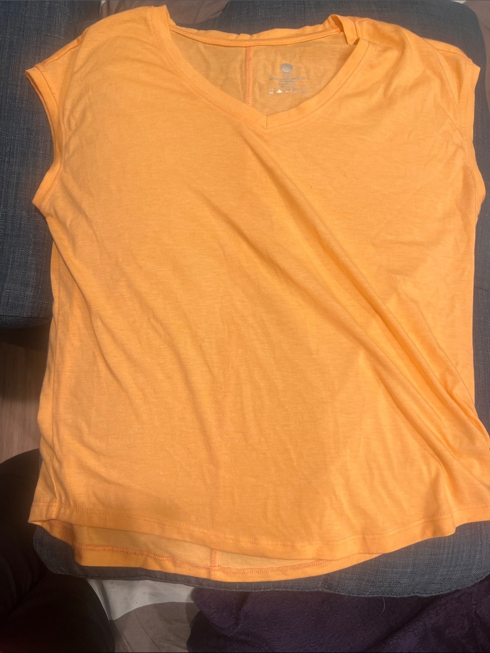 Women's V-Neck Top in Peach